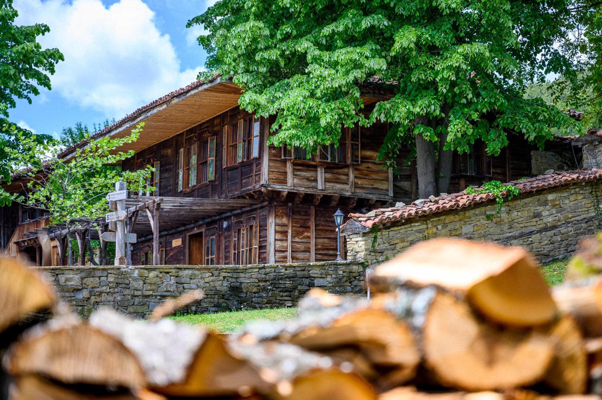 ז'רבנה Guest Houses "Zlatna Oresha - Complex" מראה חיצוני תמונה